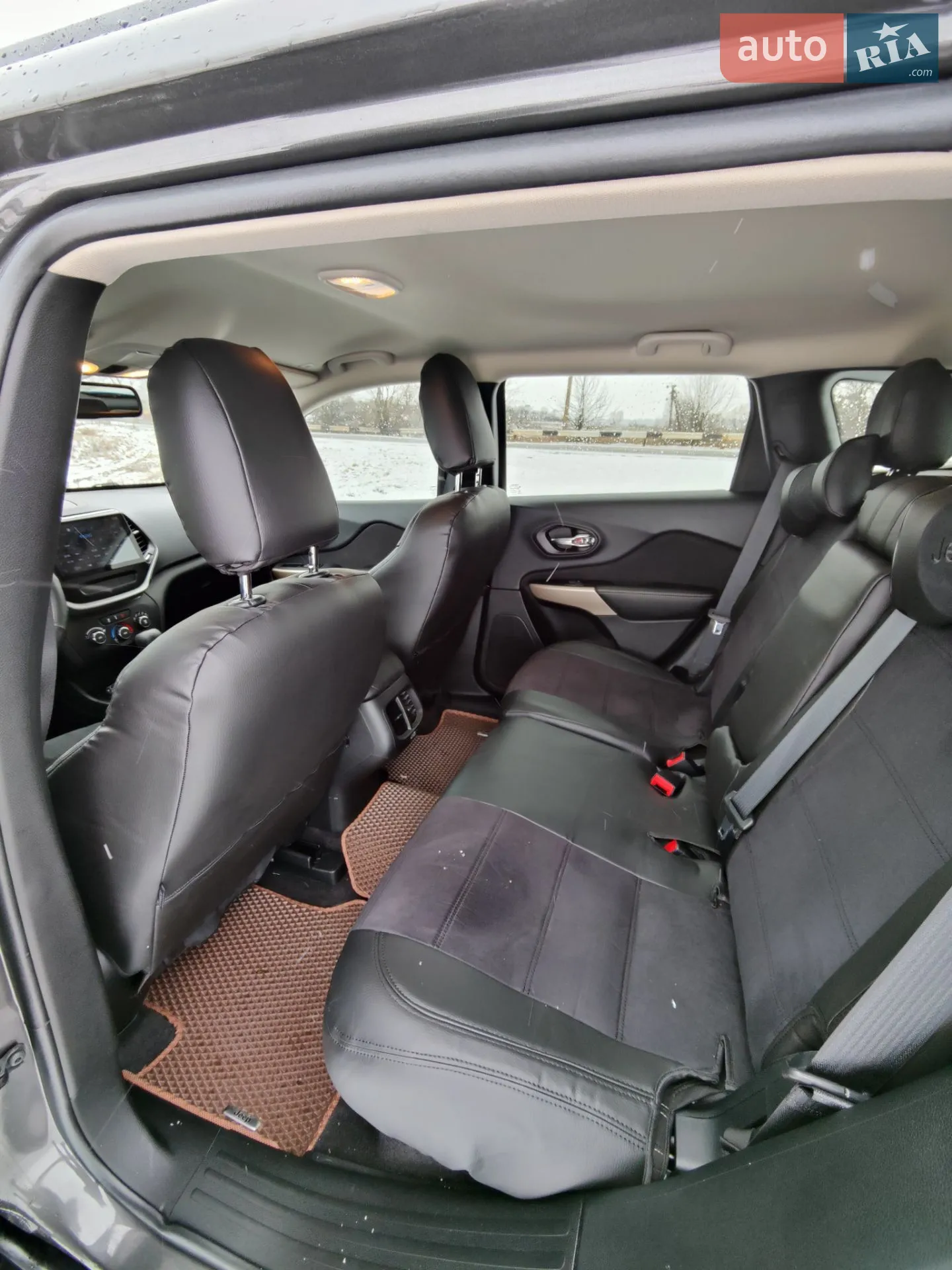 2017 Jeep Cherokee - мініатюра 20