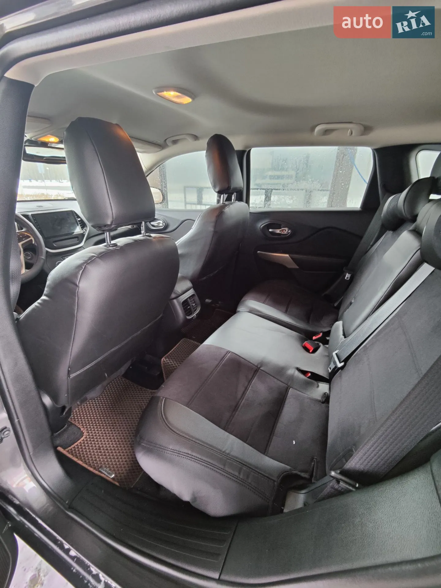 2017 Jeep Cherokee - мініатюра 30