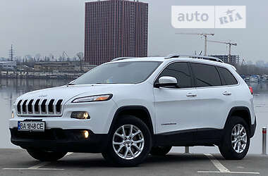 Позашляховик / Кросовер Jeep Cherokee 2015 в 