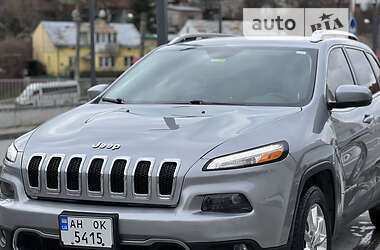 Внедорожник / Кроссовер Jeep Cherokee 2016 в 