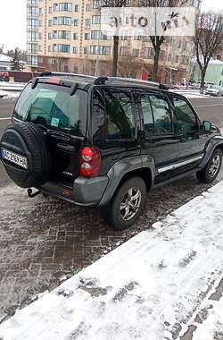 Внедорожник / Кроссовер Jeep Cherokee 2006 в Луцке