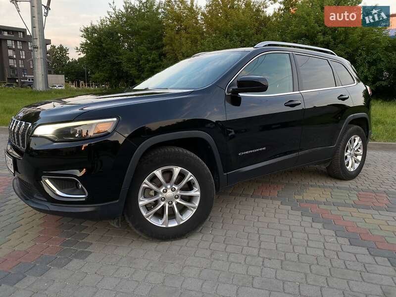 Внедорожник / Кроссовер Jeep Cherokee 2018 в Львове