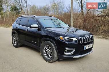 Позашляховик / Кросовер Jeep Cherokee 2019 в 