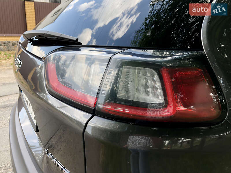 Позашляховик / Кросовер Jeep Cherokee 2018 в Києві