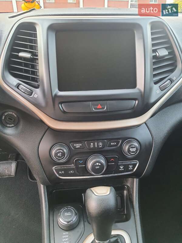 Позашляховик / Кросовер Jeep Cherokee 2015 в Харкові