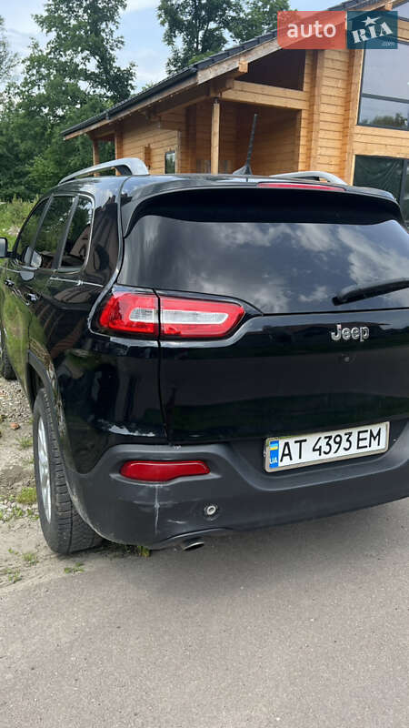 Внедорожник / Кроссовер Jeep Cherokee 2016 в Калуше