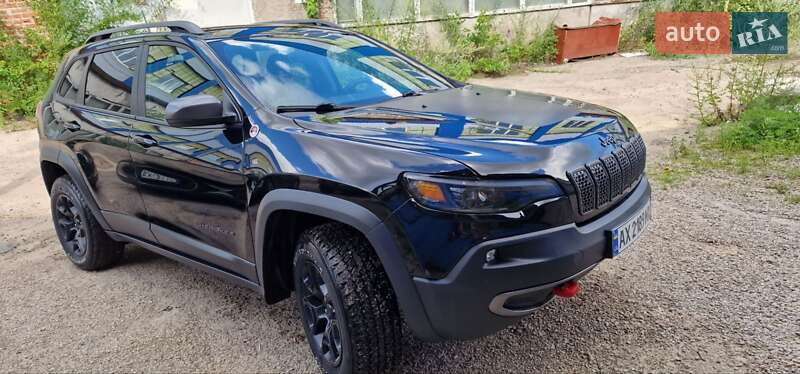 Внедорожник / Кроссовер Jeep Cherokee 2018 в Харькове