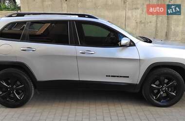 Внедорожник / Кроссовер Jeep Cherokee 2019 в 