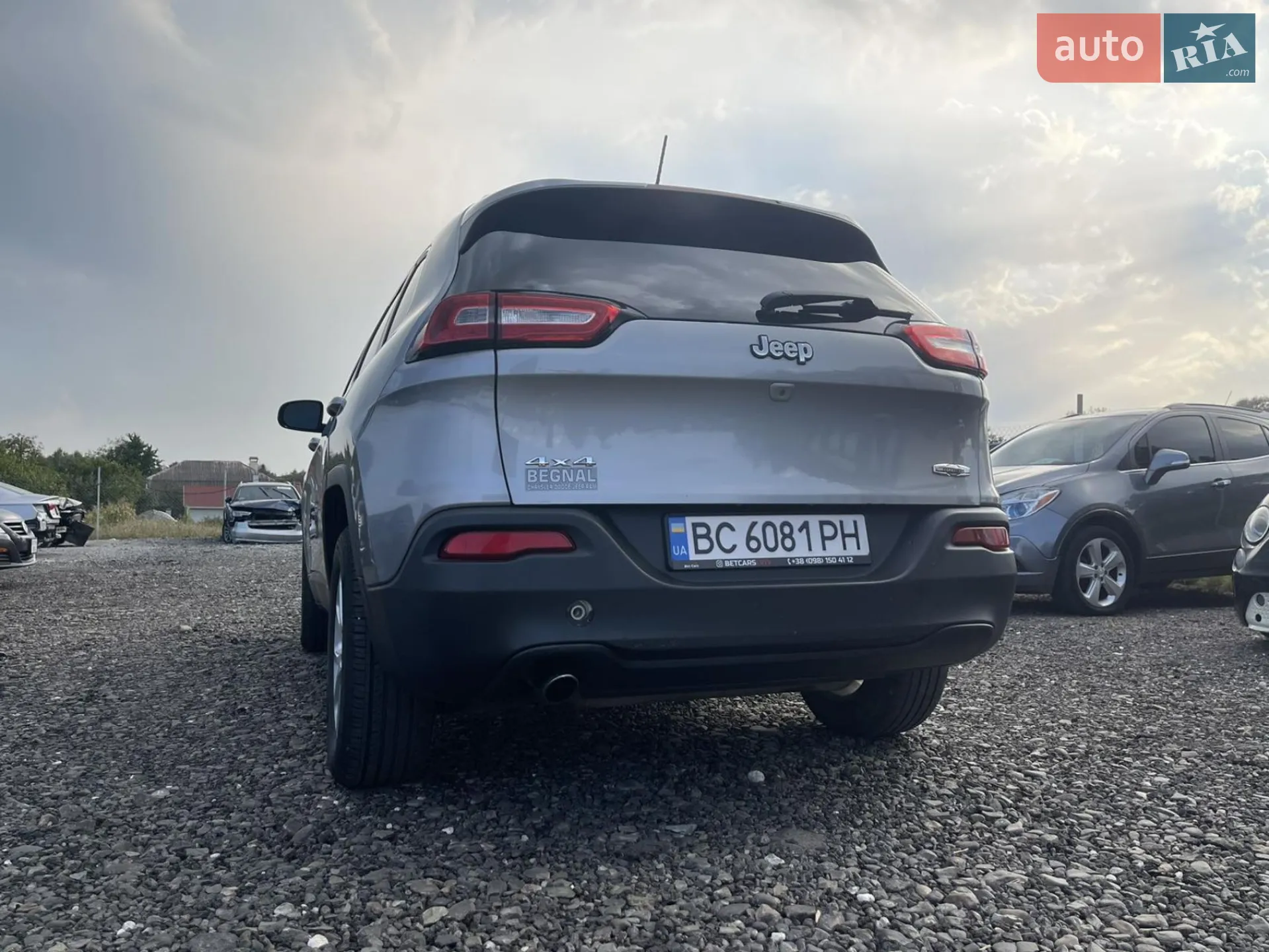 2014 Jeep Cherokee - мініатюра 10