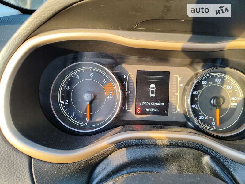 Внедорожник / Кроссовер Jeep Cherokee 2017 в Одессе