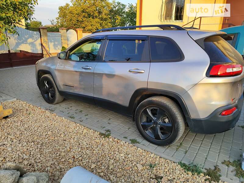 Внедорожник / Кроссовер Jeep Cherokee 2017 в Одессе