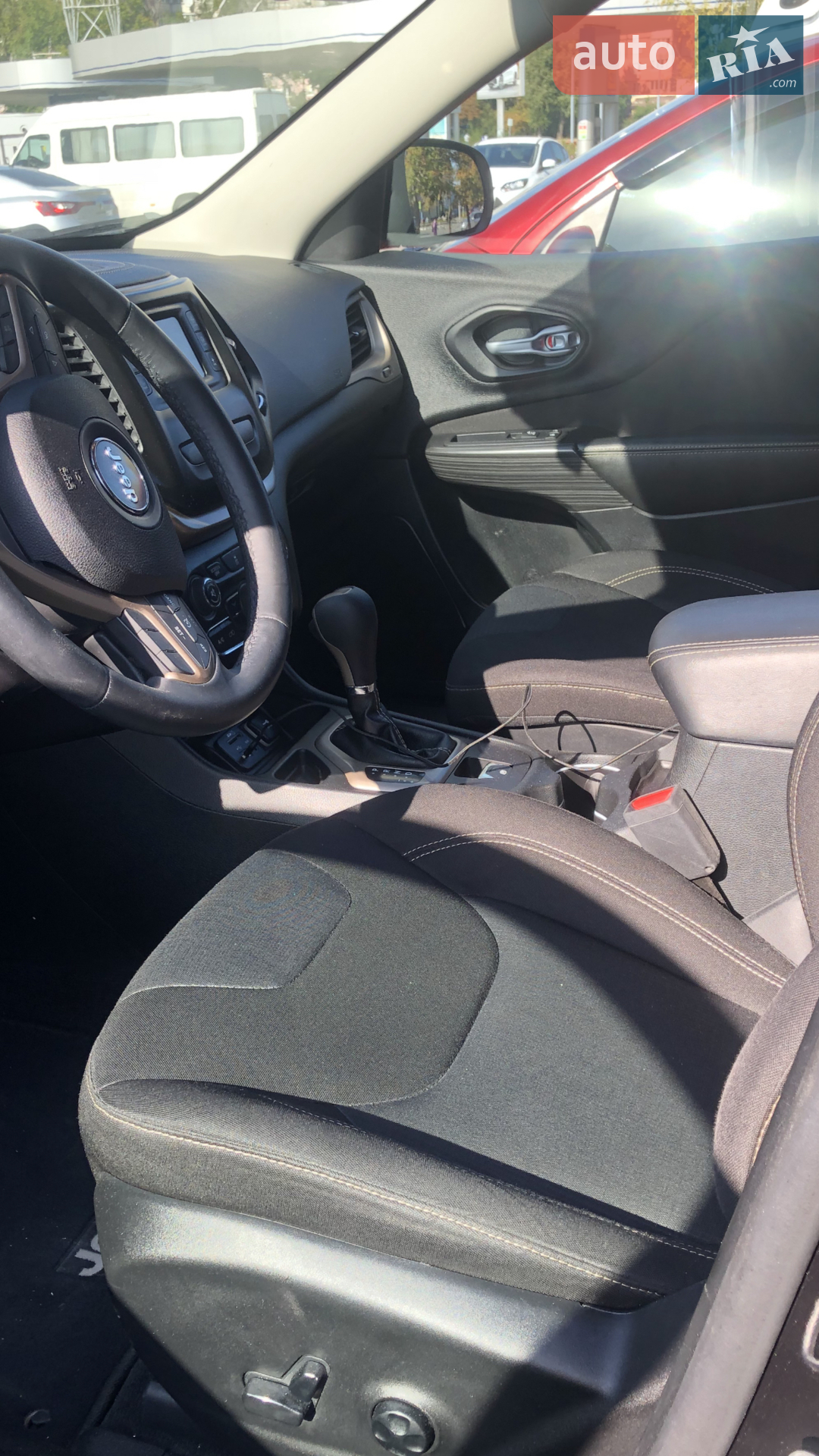 2016 Jeep Cherokee - мініатюра 4
