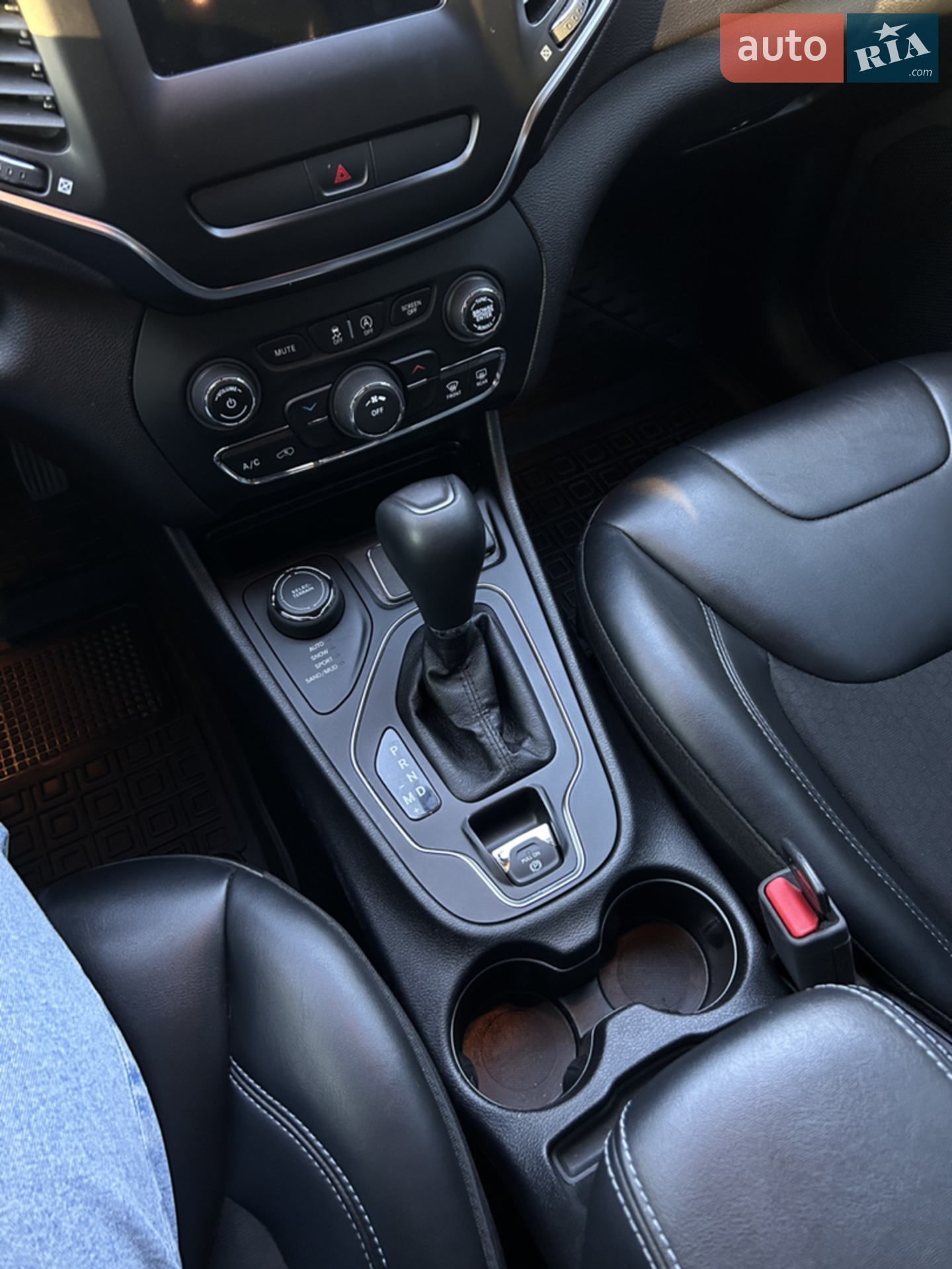 2018 Jeep Cherokee - мініатюра 20