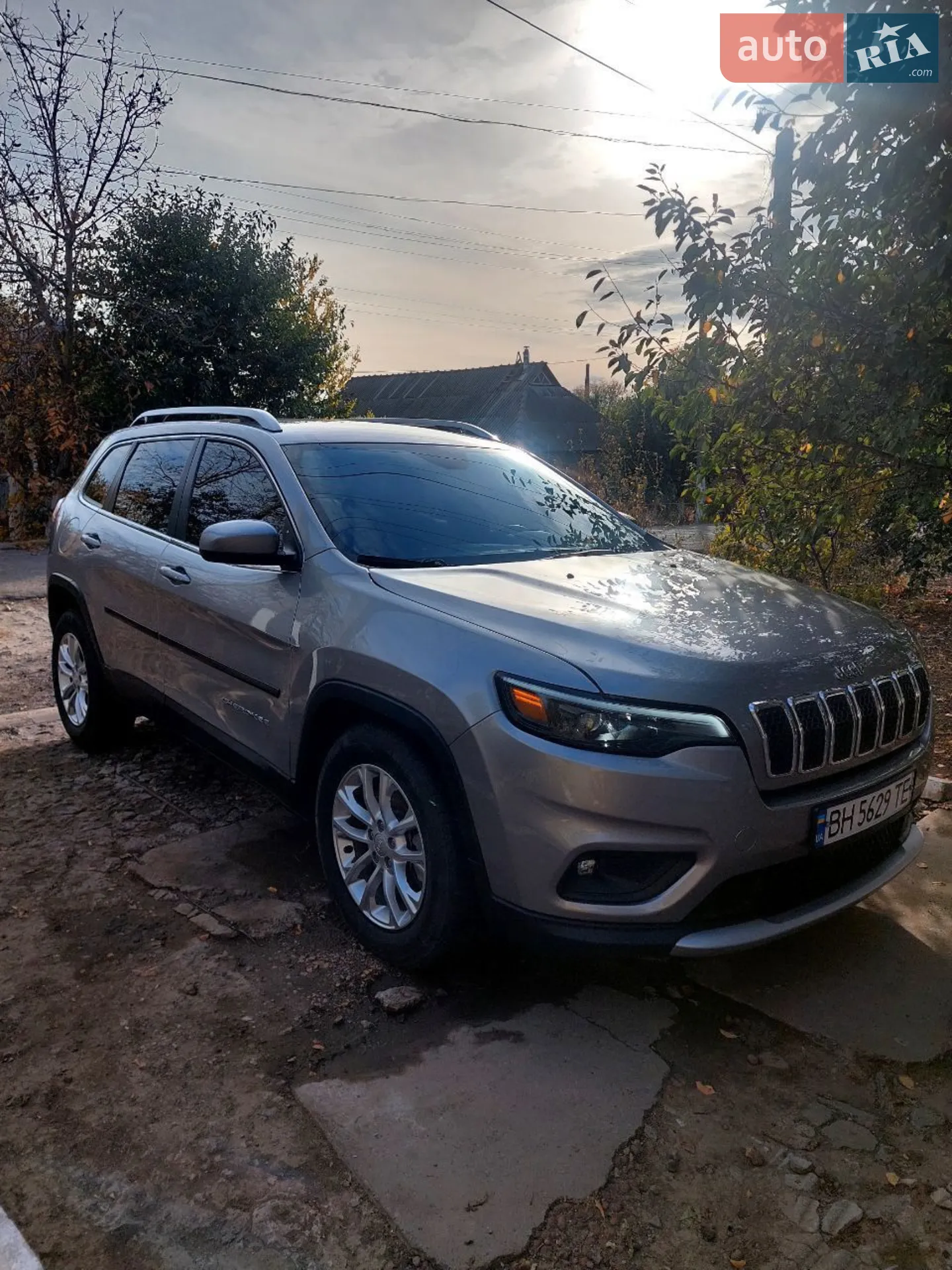 2018 Jeep Cherokee - мініатюра 2