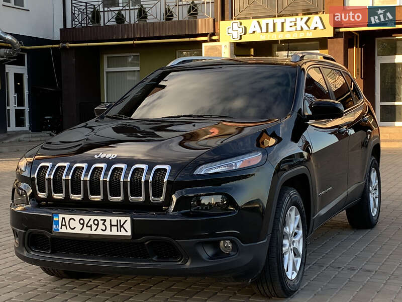 Позашляховик / Кросовер Jeep Cherokee 2015 в Ратному