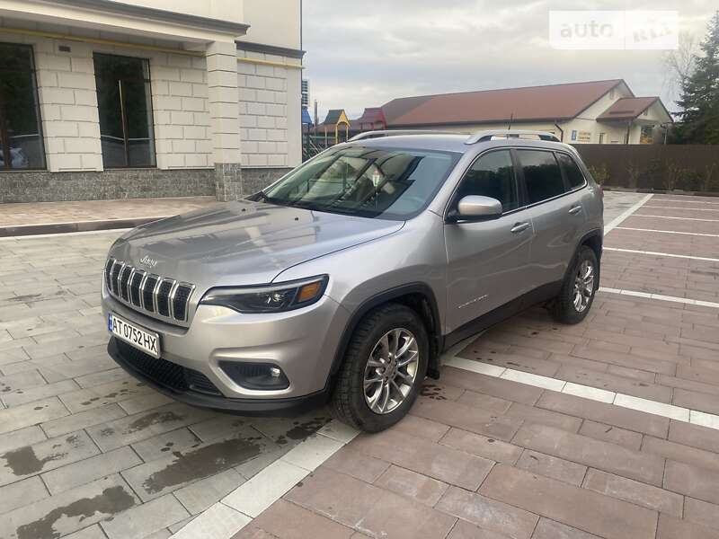 Внедорожник / Кроссовер Jeep Cherokee 2018 в Ивано-Франковске