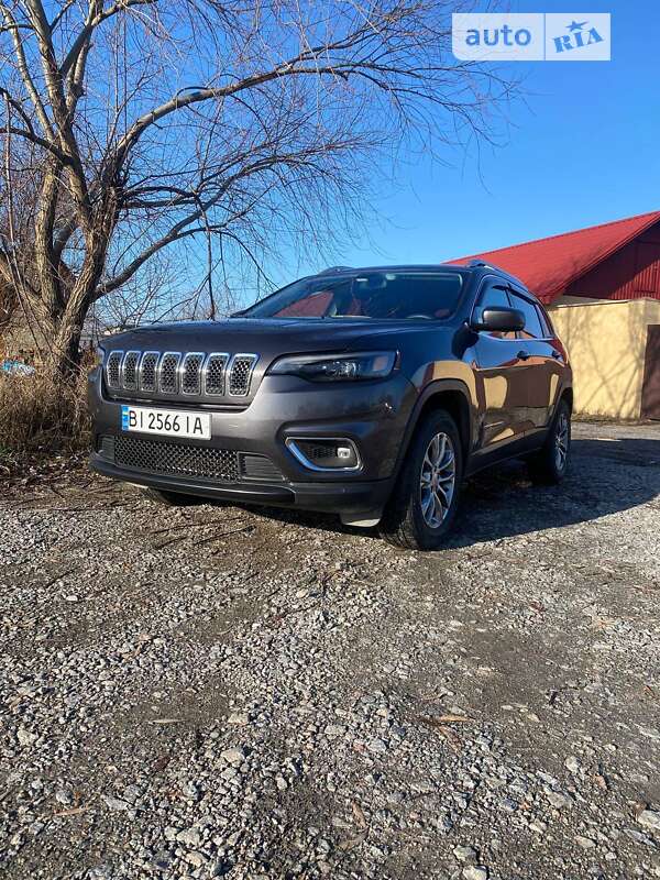 Внедорожник / Кроссовер Jeep Cherokee 2019 в Полтаве