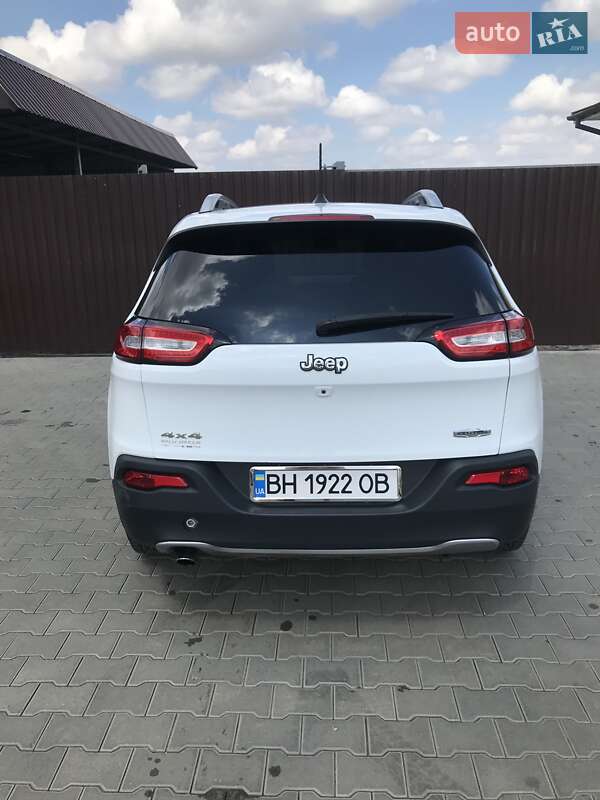 Позашляховик / Кросовер Jeep Cherokee 2015 в Одесі