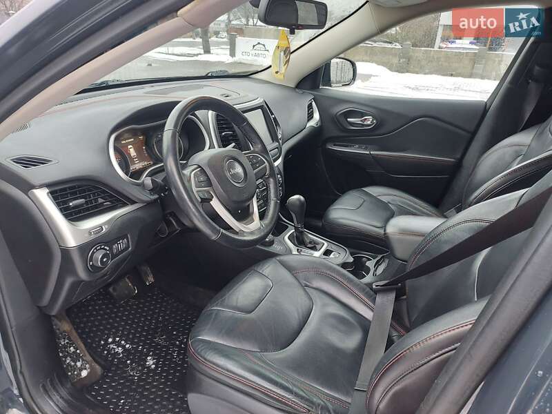 Внедорожник / Кроссовер Jeep Cherokee 2016 в Ужгороде фото 15 Внедорожник / Кроссовер Jeep Cherokee 2016 в Ужгороде