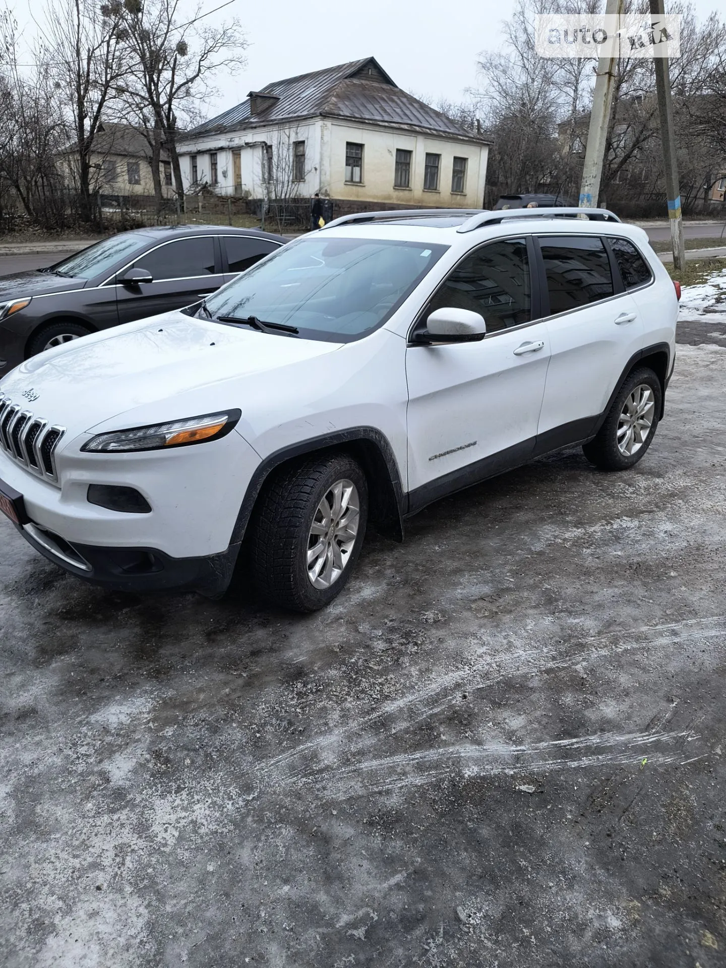2017 Jeep Cherokee - фото 1