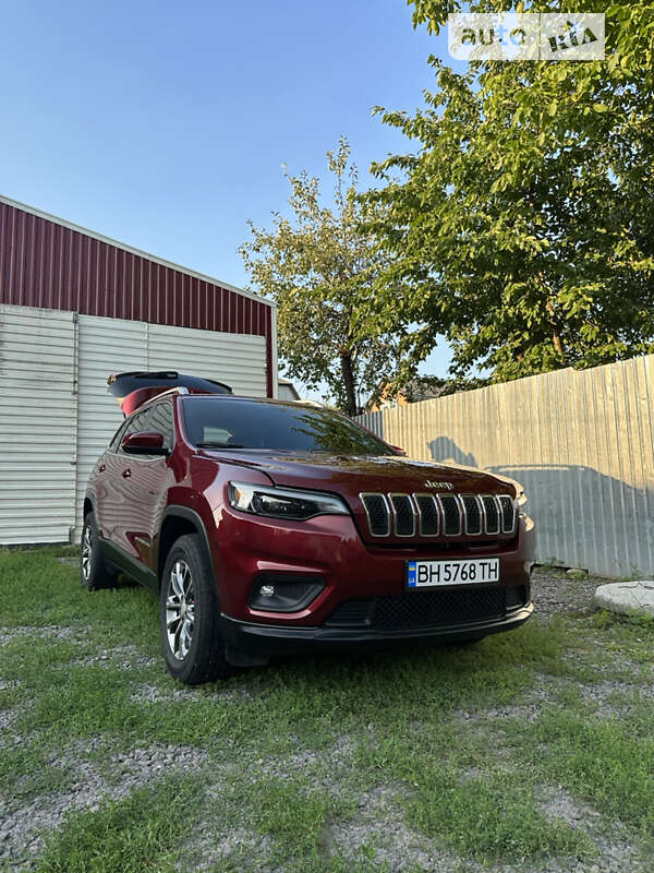 Внедорожник / Кроссовер Jeep Cherokee 2018 в Чечельнике