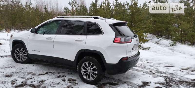 Внедорожник / Кроссовер Jeep Cherokee 2020 в Киеве