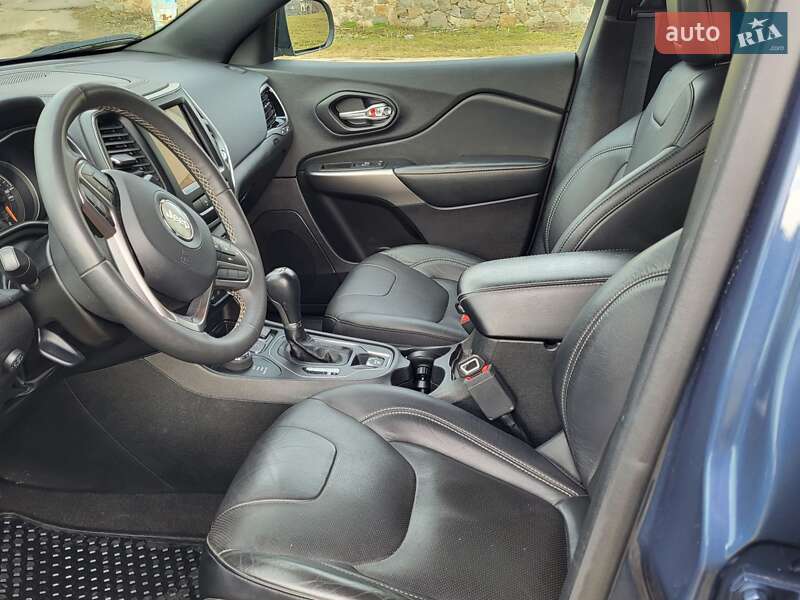 Внедорожник / Кроссовер Jeep Cherokee 2021 в Киеве фото 16 Внедорожник / Кроссовер Jeep Cherokee 2021 в Киеве