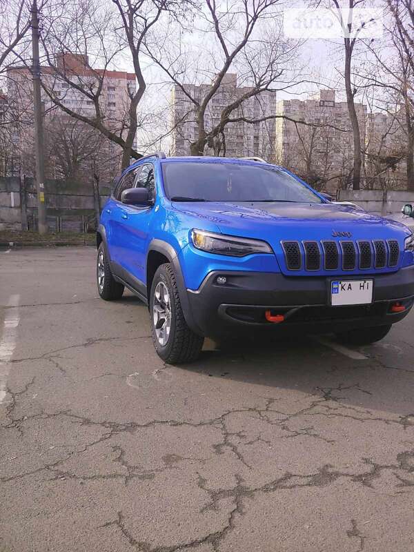 Внедорожник / Кроссовер Jeep Cherokee 2018 в Киеве