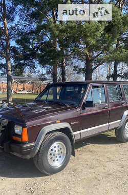 Внедорожник / Кроссовер Jeep Cherokee 1993 в Черновцах