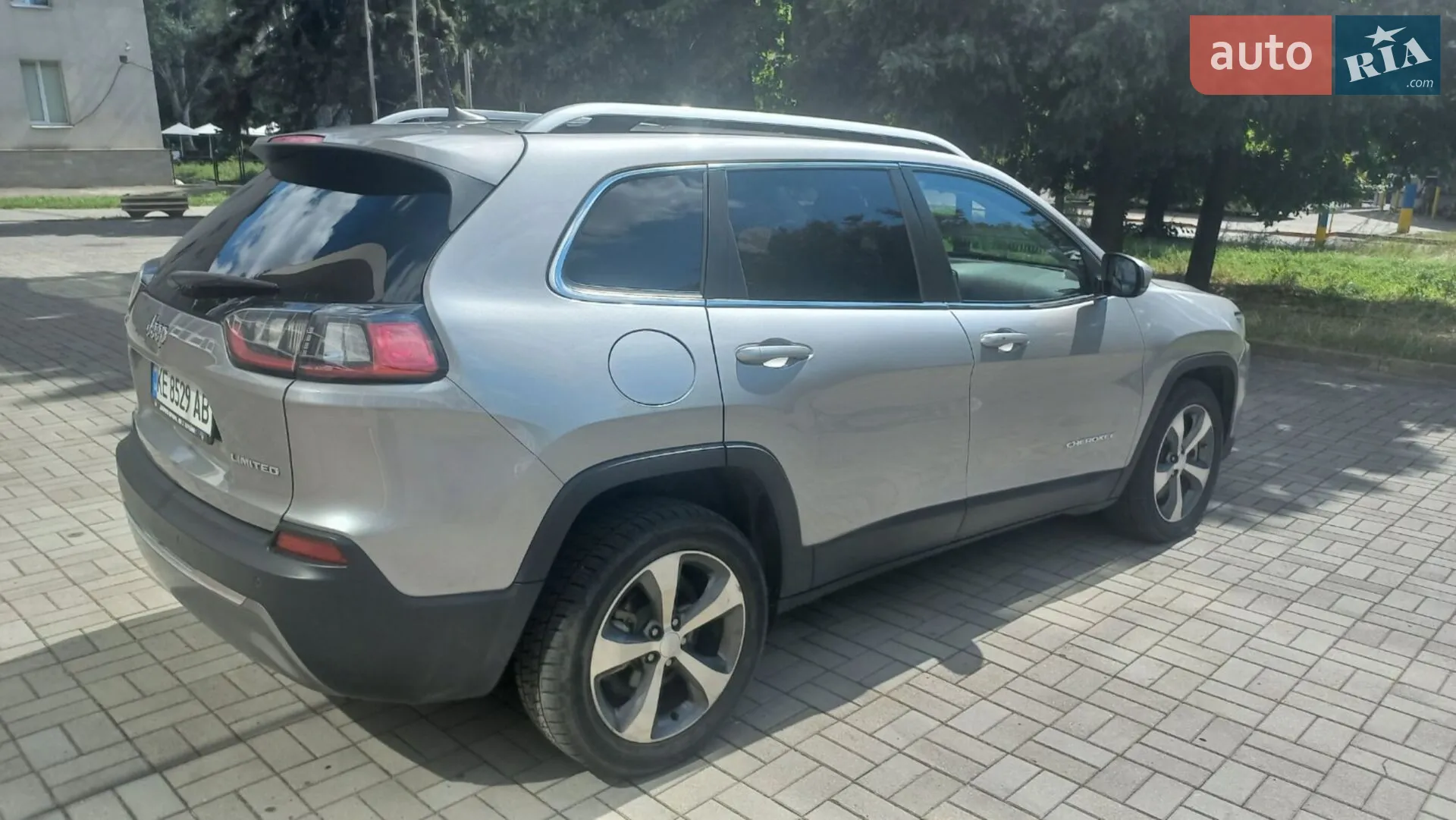 2018 Jeep Cherokee - мініатюра 8