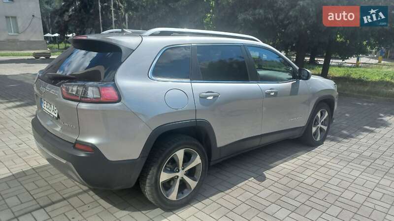 Позашляховик / Кросовер Jeep Cherokee 2018 в Запоріжжі