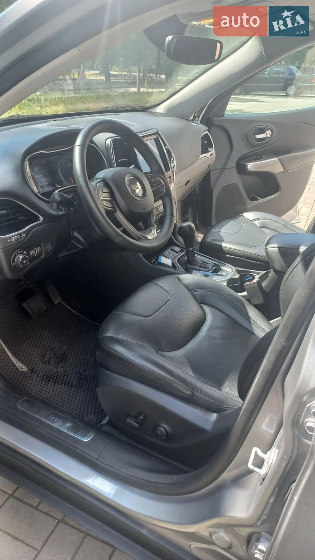 2018 Jeep Cherokee - мініатюра 17