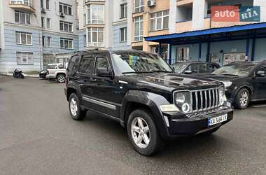 Внедорожник / Кроссовер Jeep Cherokee 2008 в Киеве