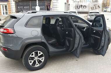 Внедорожник / Кроссовер Jeep Cherokee 2015 в Сумах