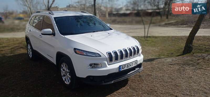 Внедорожник / Кроссовер Jeep Cherokee 2014 в Запорожье