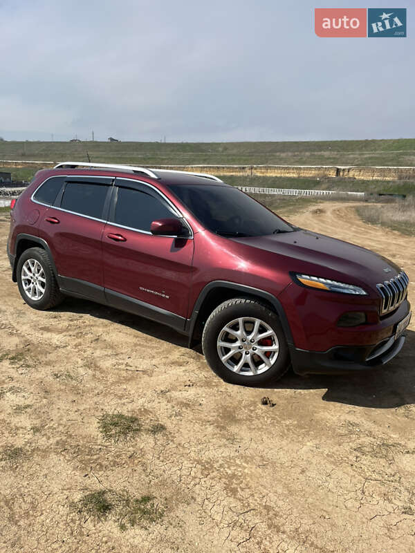 Внедорожник / Кроссовер Jeep Cherokee 2015 в Одессе