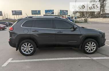 Внедорожник / Кроссовер Jeep Cherokee 2015 в Виннице