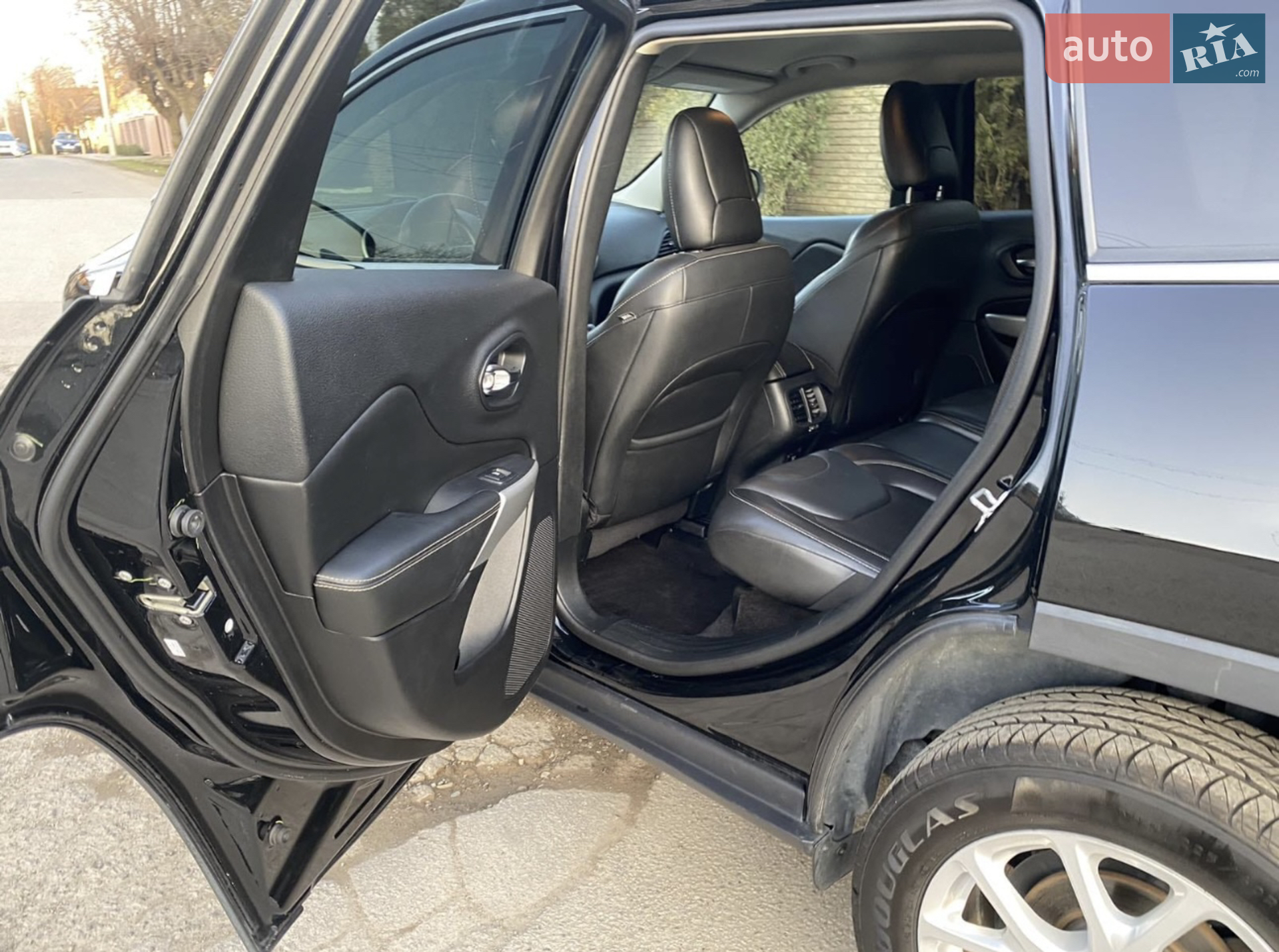 2017 Jeep Cherokee - мініатюра 5