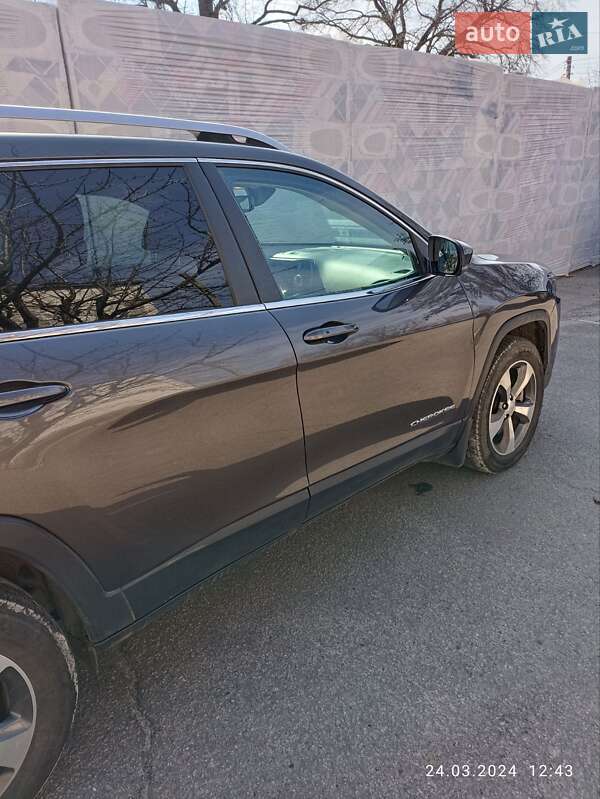 Позашляховик / Кросовер Jeep Cherokee 2019 в Полтаві