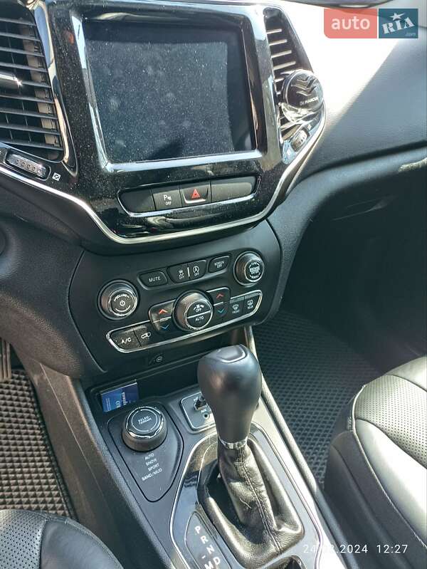 Позашляховик / Кросовер Jeep Cherokee 2019 в Полтаві