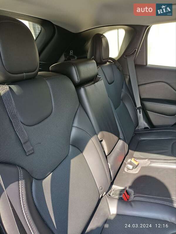 Позашляховик / Кросовер Jeep Cherokee 2019 в Полтаві