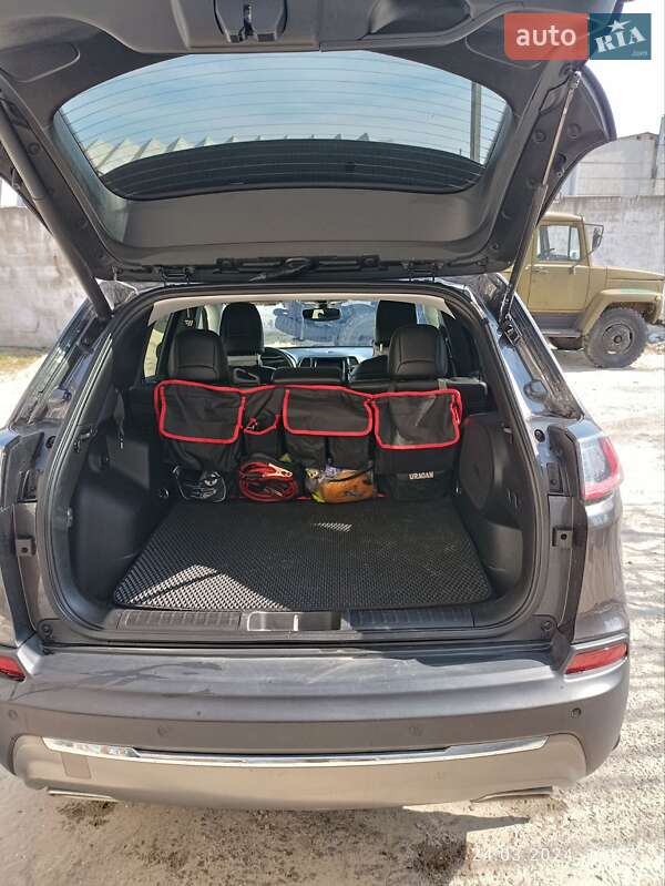 Позашляховик / Кросовер Jeep Cherokee 2019 в Полтаві