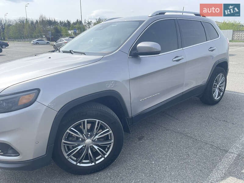 Внедорожник / Кроссовер Jeep Cherokee 2019 в Киеве фото 9 Внедорожник / Кроссовер Jeep Cherokee 2019 в Киеве