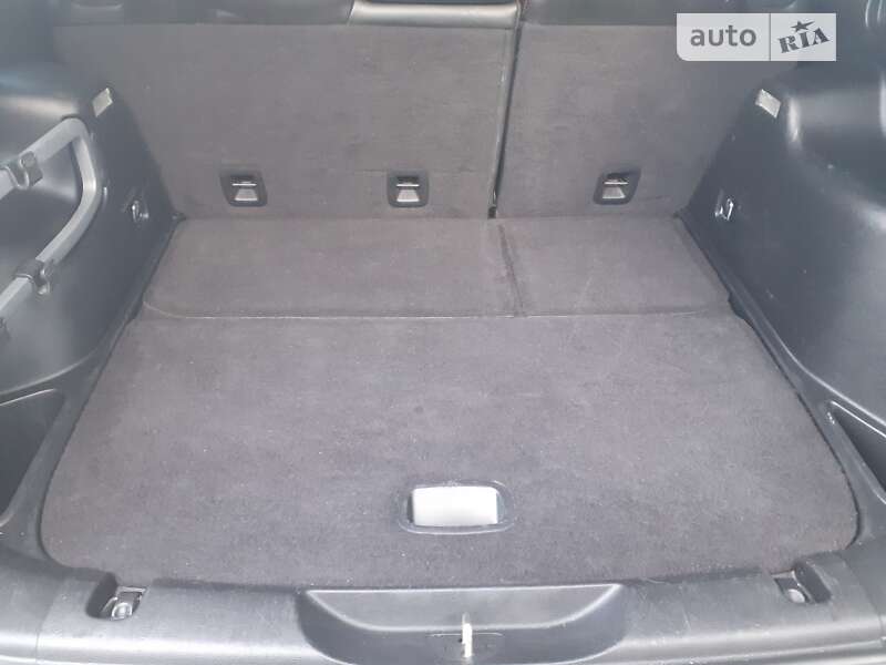 Внедорожник / Кроссовер Jeep Cherokee 2014 в Киеве
