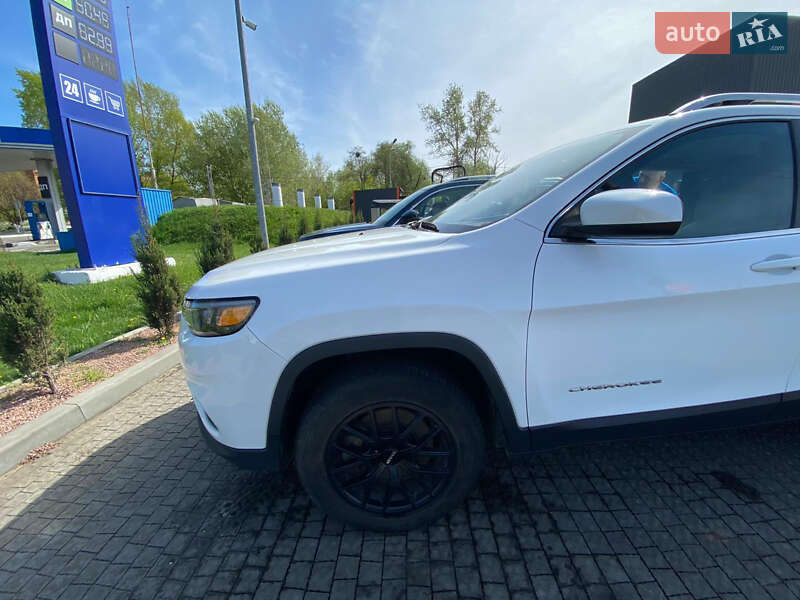 Внедорожник / Кроссовер Jeep Cherokee 2018 в Полтаве фото 2 Внедорожник / Кроссовер Jeep Cherokee 2018 в Полтаве