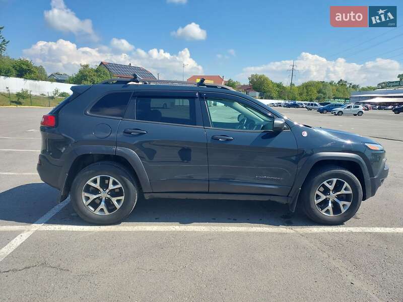 Внедорожник / Кроссовер Jeep Cherokee 2016 в Ужгороде фото 8 Внедорожник / Кроссовер Jeep Cherokee 2016 в Ужгороде