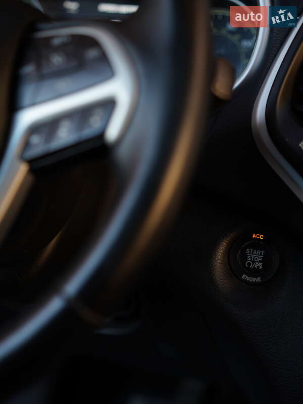 Позашляховик / Кросовер Jeep Cherokee 2014 в Хмельницькому