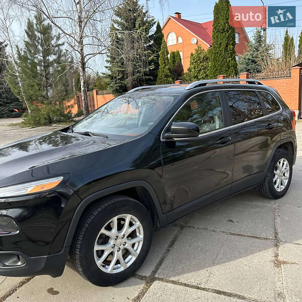 Внедорожник / Кроссовер Jeep Cherokee 2016 в Харькове