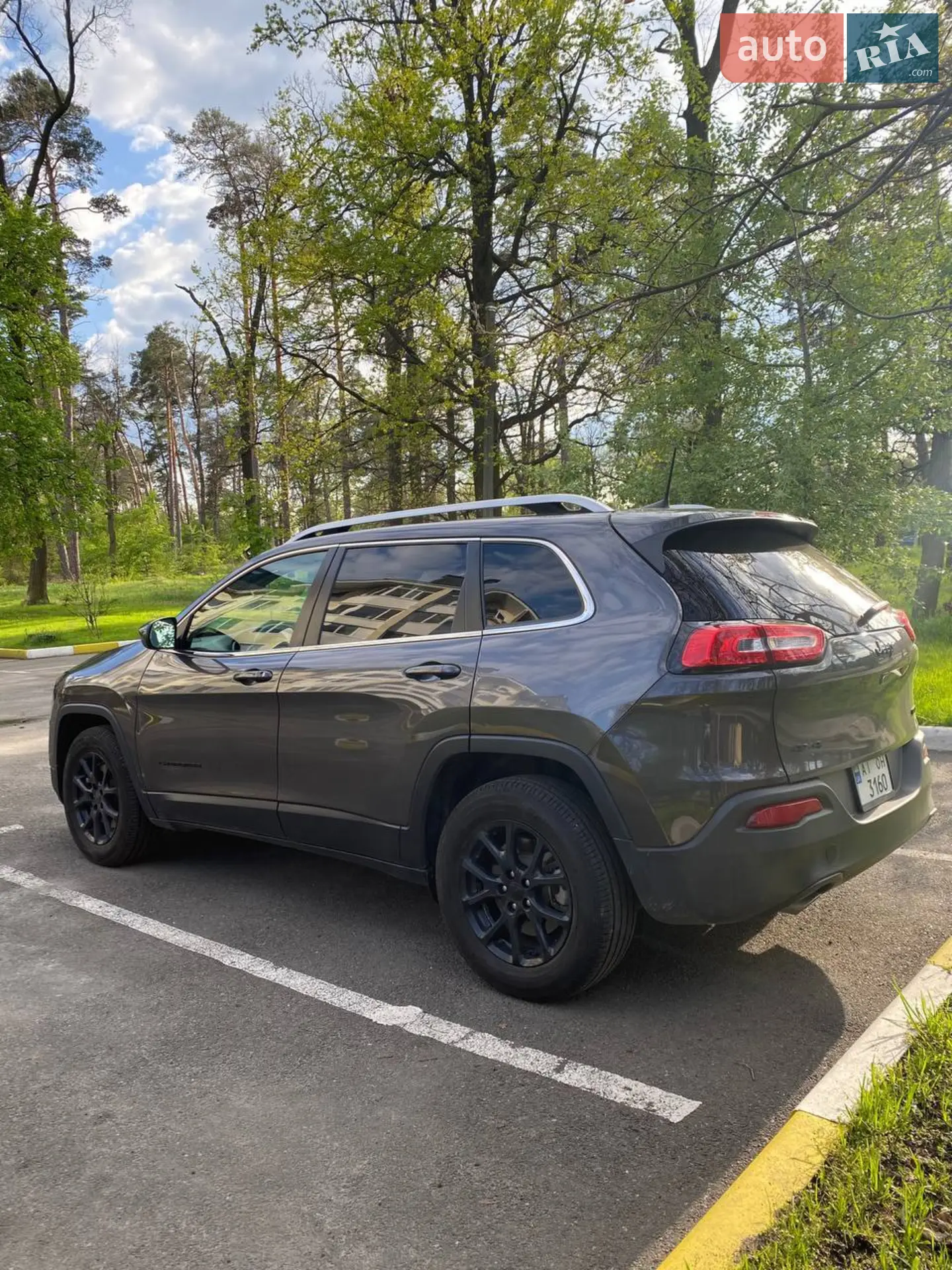 2017 Jeep Cherokee - мініатюра 3