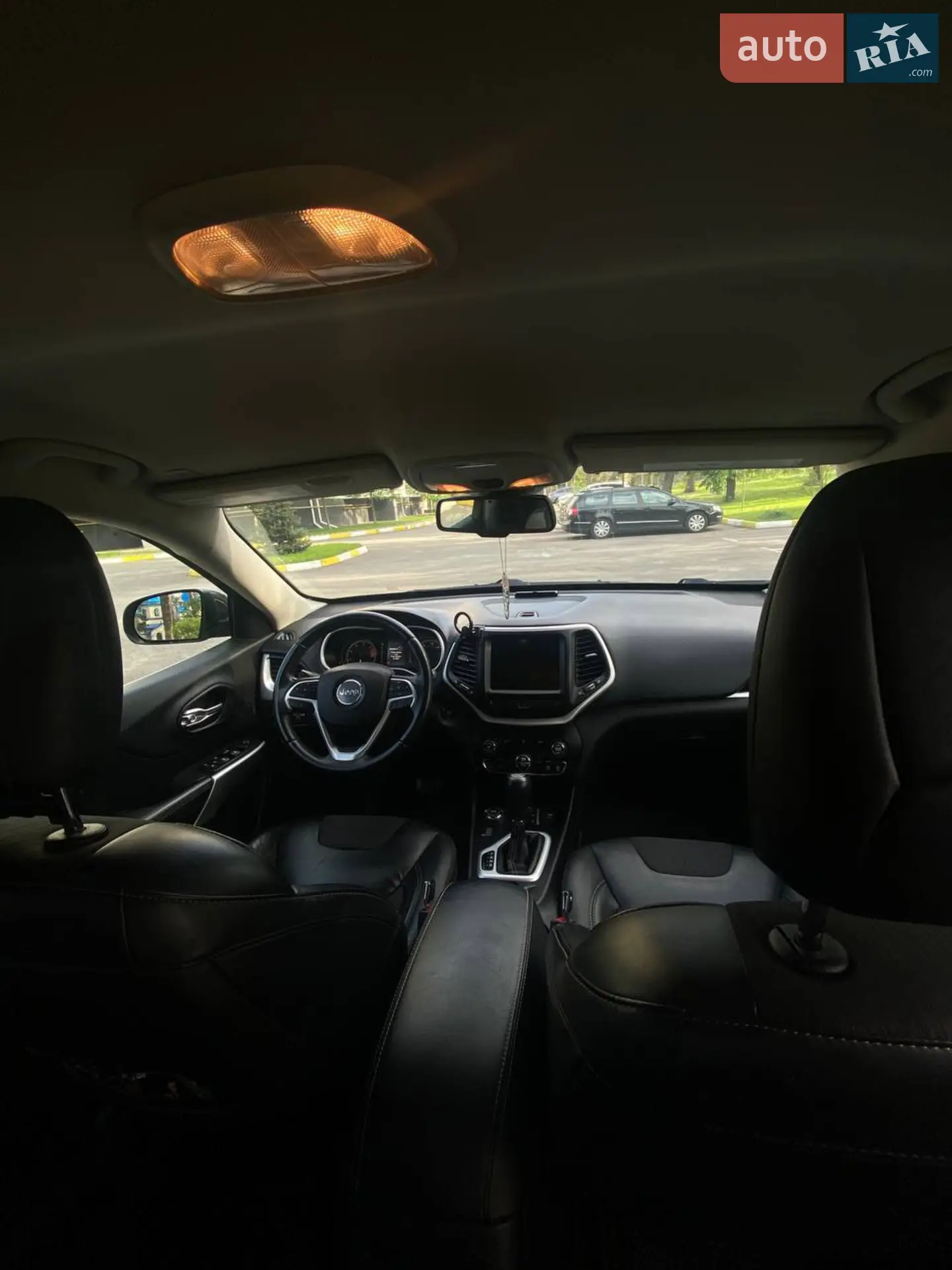2017 Jeep Cherokee - мініатюра 9